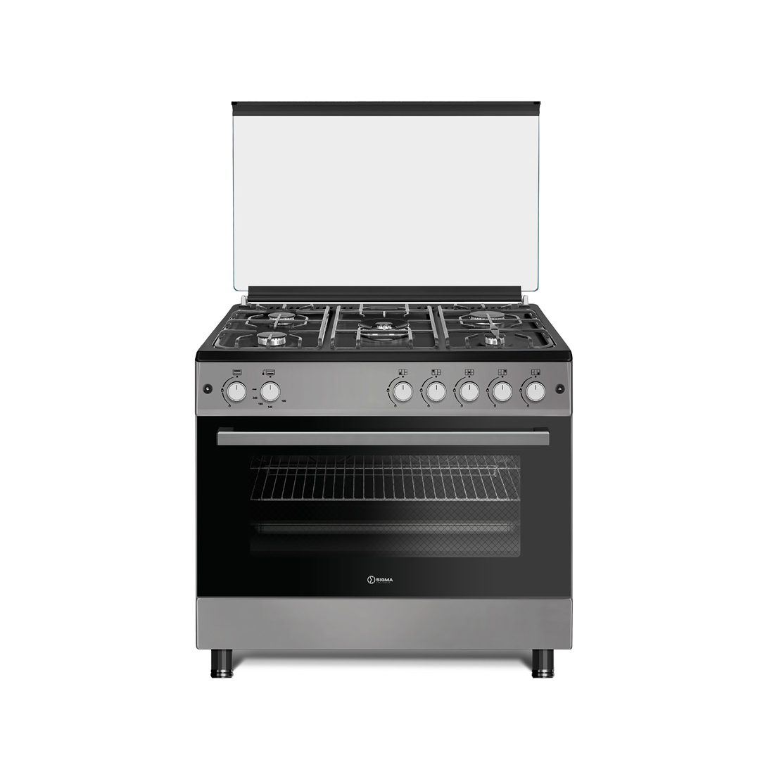 Sigma SGC-F9060G-S gas cooker in silver, seen from the front with the glass lid raised, five burners on the hob, seven control knobs and a black glass oven door